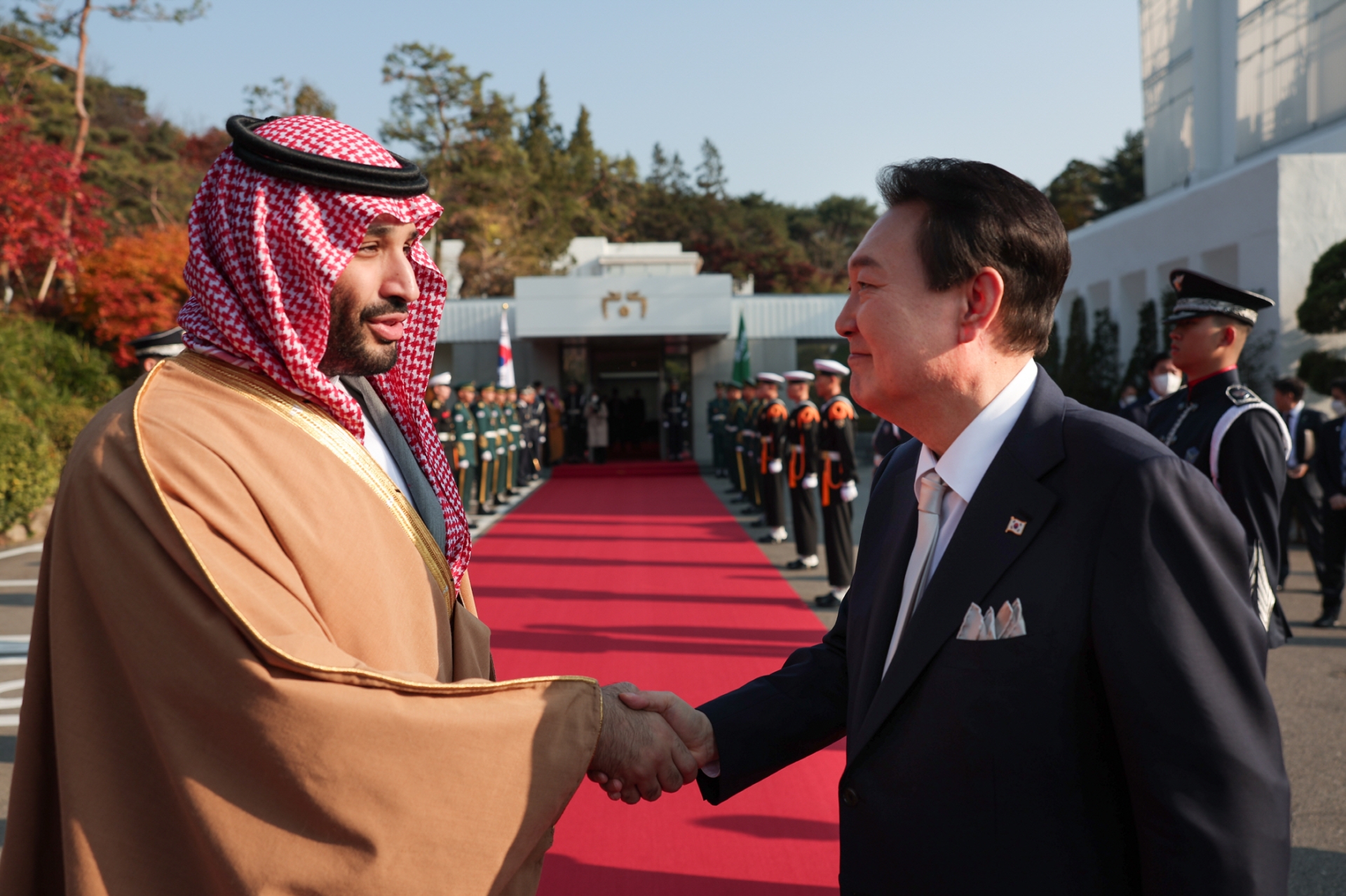 사우디 왕세자 방한..尹대통령 처음 관저 열고 기업 총수 총출동
