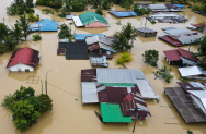 말레이시아 홍수로 이재민 5만 명 발생..피해 급증