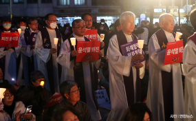 '정권퇴진 시국미사' 정의구현사제단 