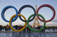 올림픽 앞두고 노숙자들 쫓아내는 프랑스 파리 '논란'