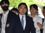 '민주당 돈봉투' 윤관석 의원 '구속'... 이성만 의원은 '기각'