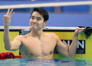 [항저우AG]김우민, 자유형 400m 금메달..한국 수영 AG 3번째 3관왕