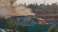 [영상]컨테이너 창고서 화재..인명피해 없어