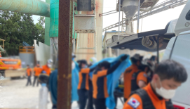 전남 순천 레미콘공장 질식사고로 노동자 3명 쓰러져...2명 심정지
