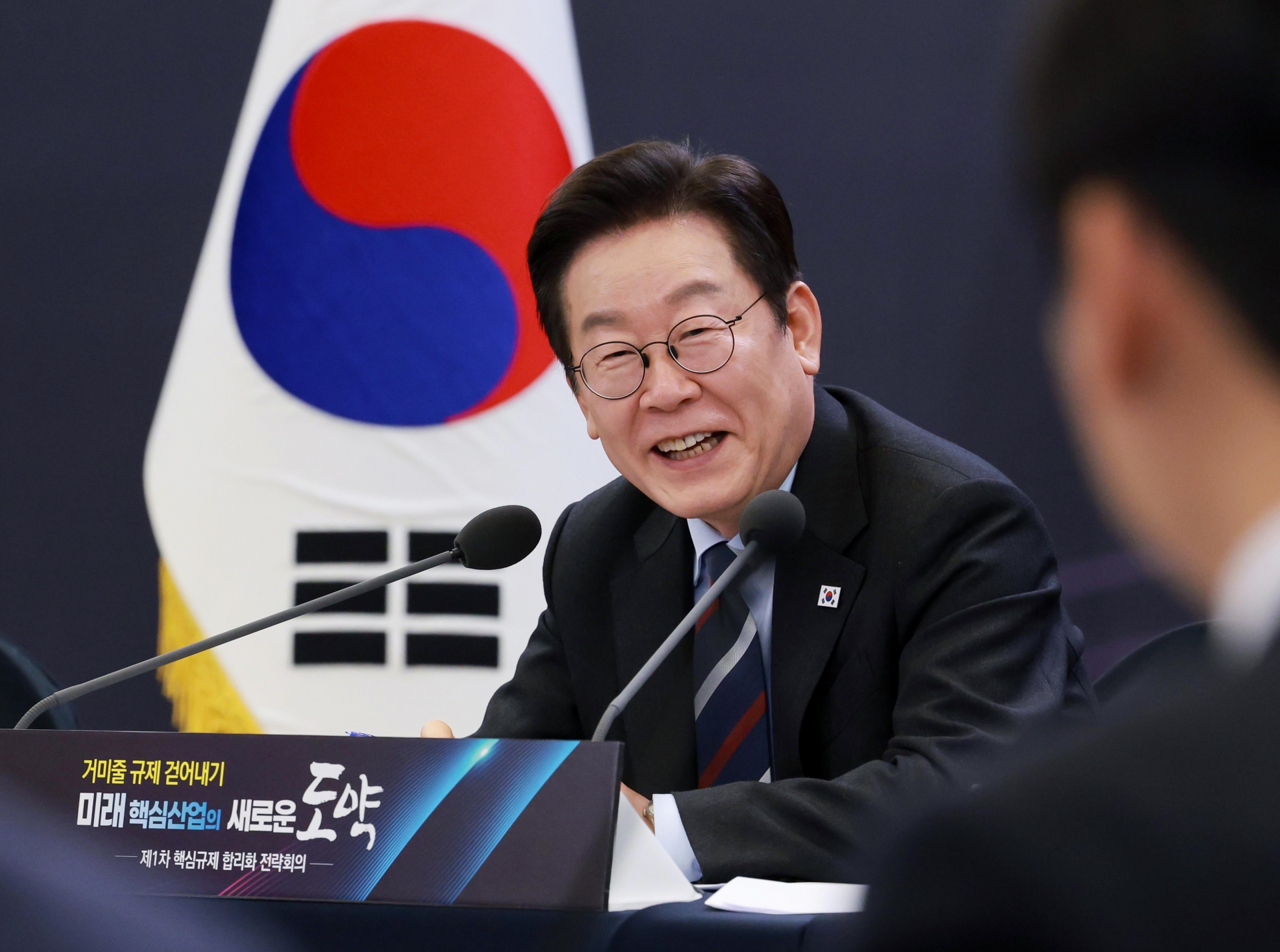 李대통령 지지율 60%로 반등 '눈길'...민주 41%·국힘 24%