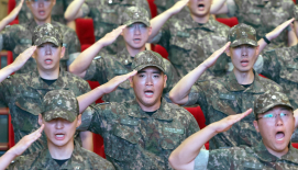 "사관후보생 이지호!"...이재용 회장 장남 해군 장교생 첫발
