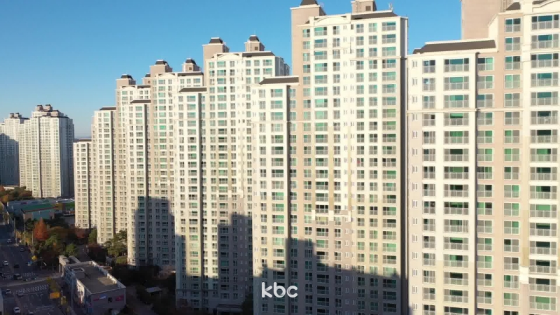 내일부터 집값 15억 넘으면 주담대 한도 4억·25억 초과 시 2억