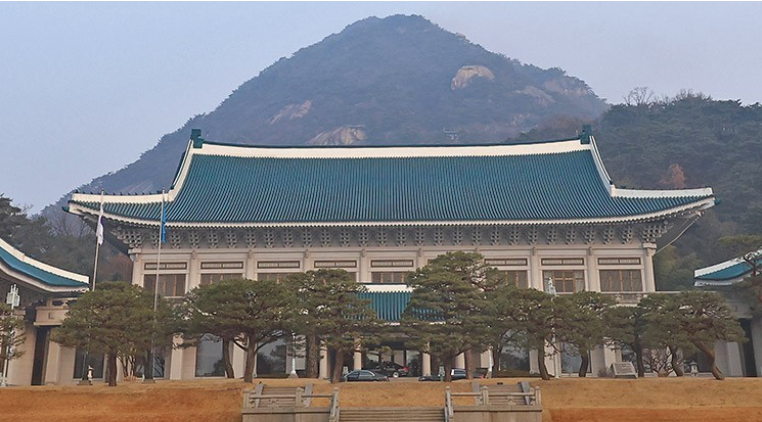 李대통령 "다주택 공직자 승진 배제, 사실 아냐…손실은 개인 책임"